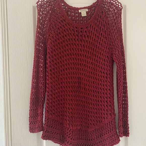 Maroon crochet long sleeve top - Picture 1 of 3